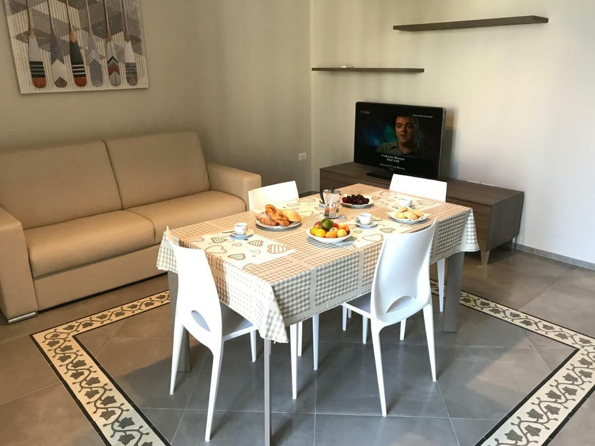 Casa Vacanze La Scalinata 비쉘리에 외부 사진